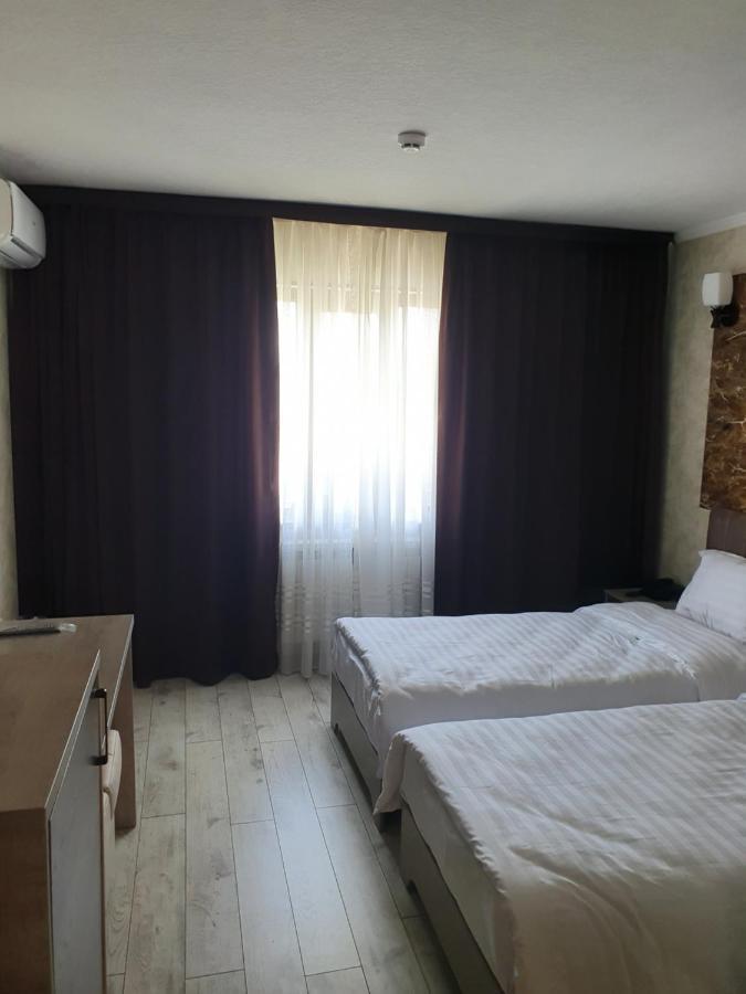Artist Regenci Hotel Tachkent Extérieur photo