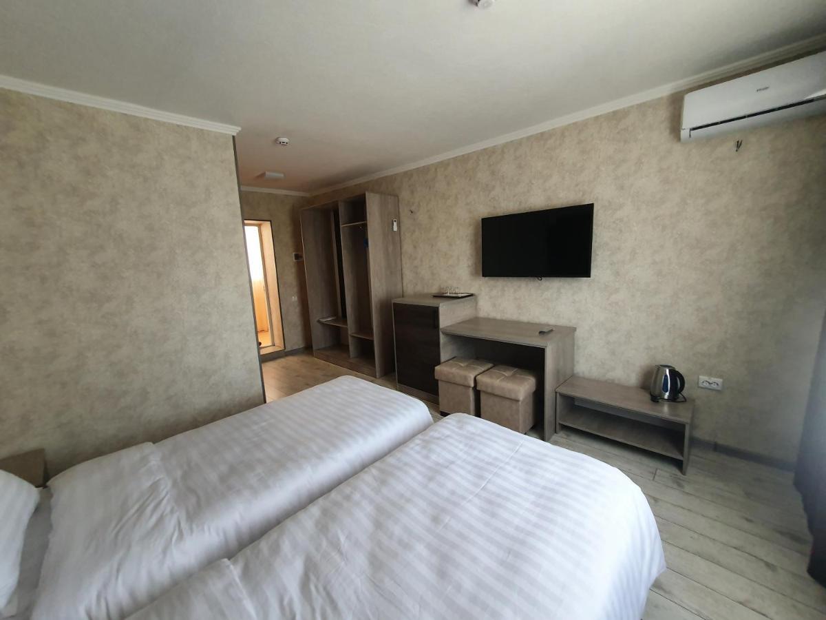 Artist Regenci Hotel Tachkent Extérieur photo
