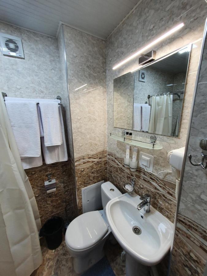 Artist Regenci Hotel Tachkent Extérieur photo