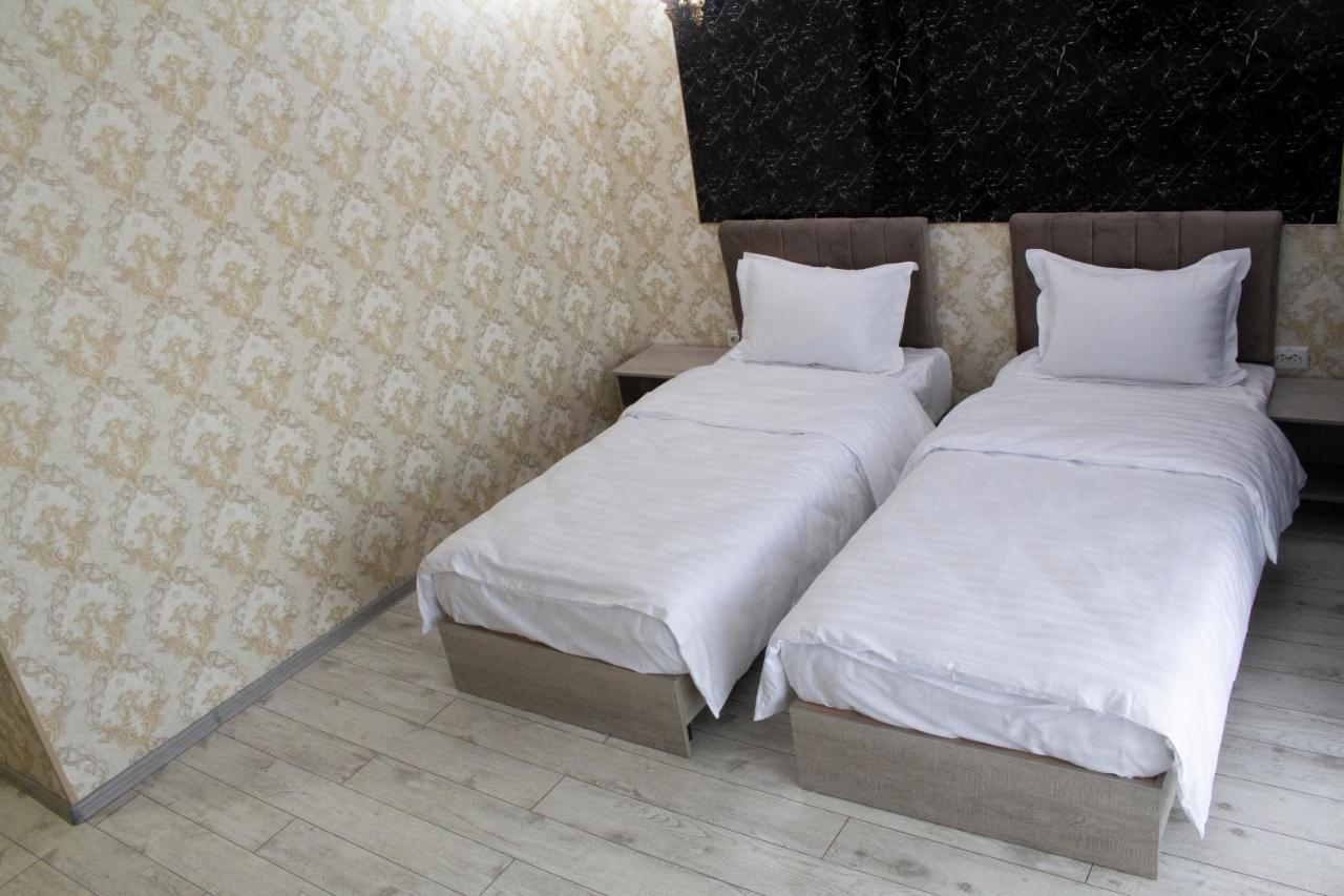Artist Regenci Hotel Tachkent Extérieur photo