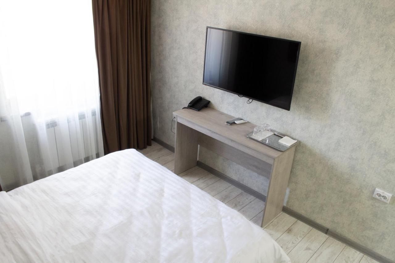 Artist Regenci Hotel Tachkent Extérieur photo